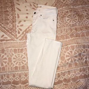 Levi’s 711 skinny jean